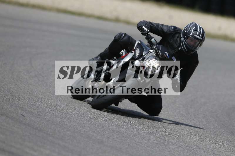 /21 17.06.2026  Ducati Schweiz Track Warmup ADR/Gruppe blau/52